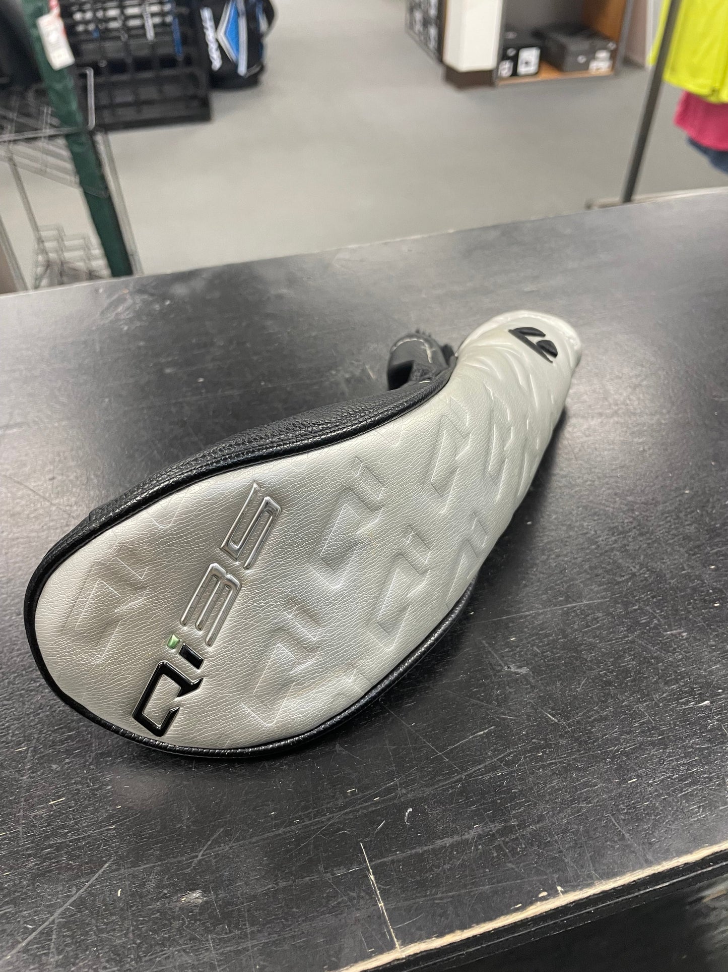 TaylorMade Qi35 Rescue Hybrid (Used Demo)